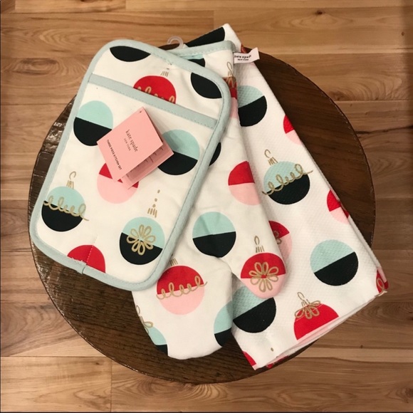 KATE SPADE 3-Piece Holiday Kitchen Linen Set - Picture 4 of 5